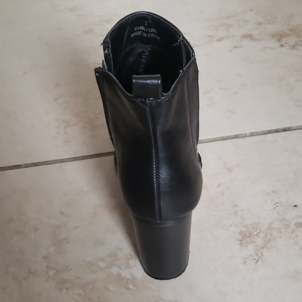 ASOS Heeled Bootie - Picture 5 of 6